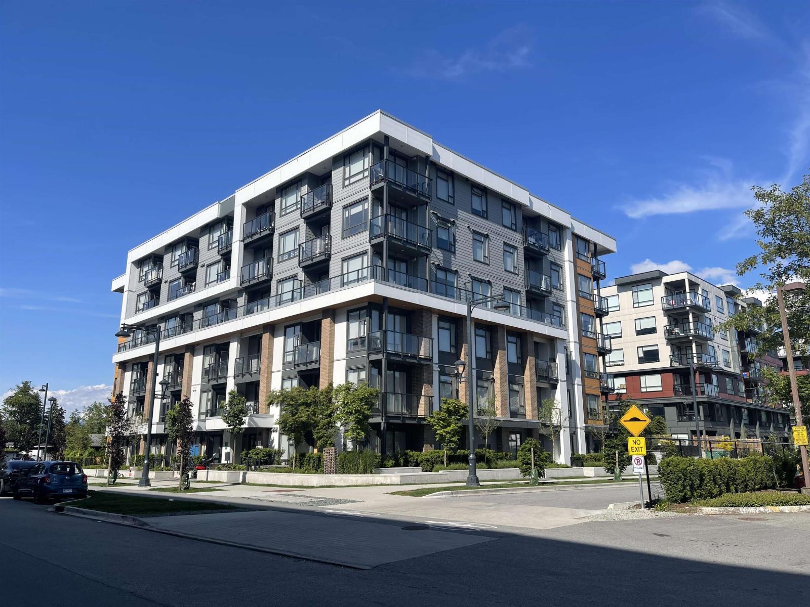 210 10778 138 Street, Surrey