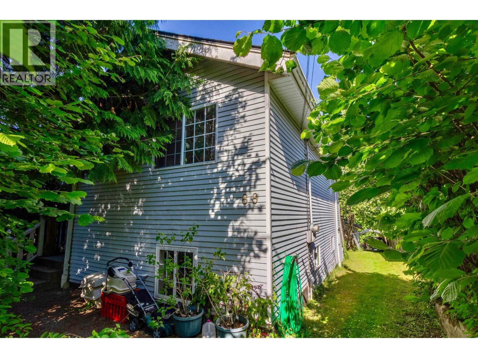 88 Fell Avenue, Burnaby