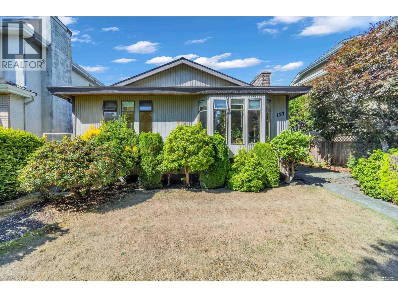 137 W Woodstock Avenue, Vancouver