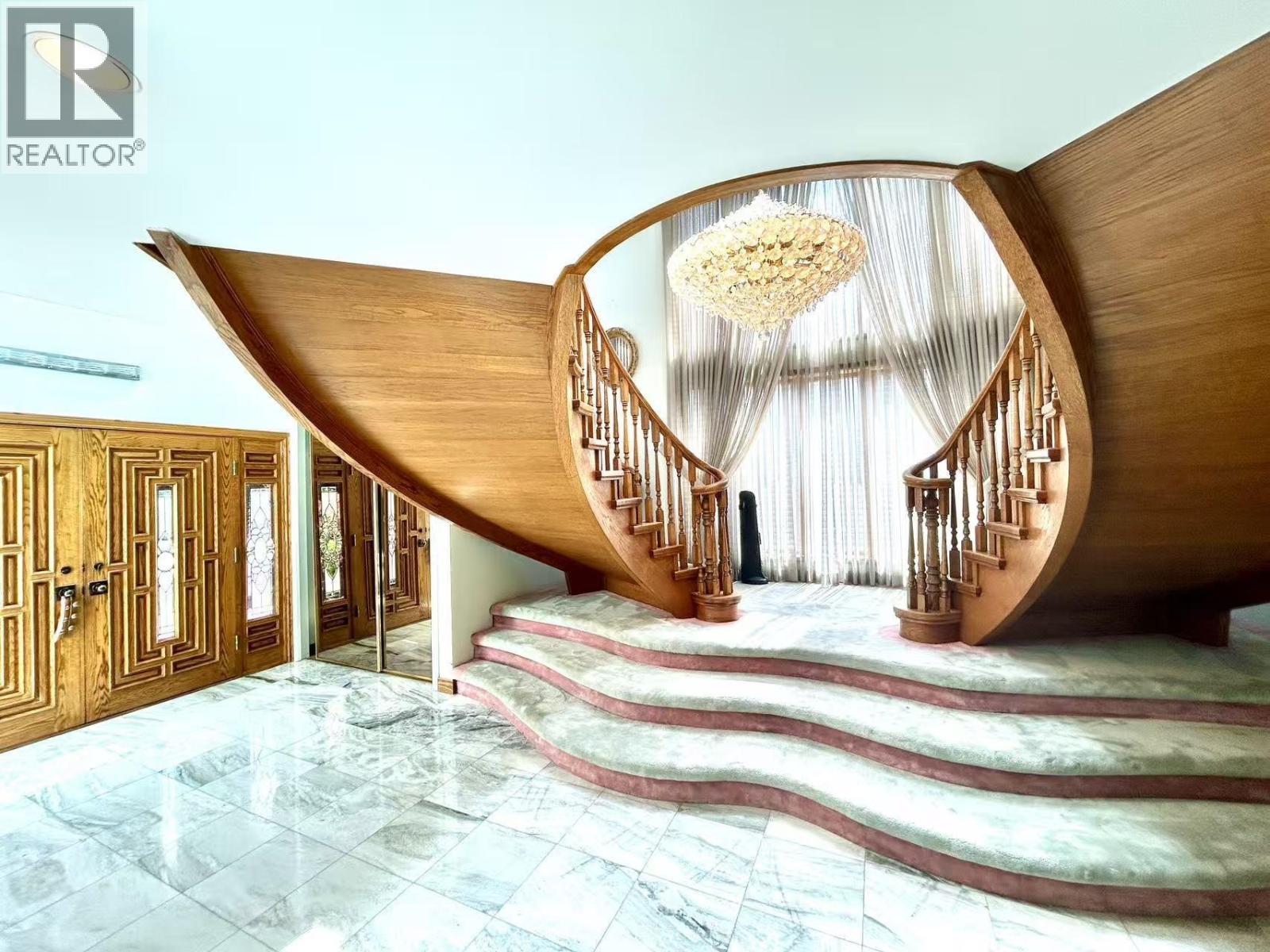 8351 Sunnywood Drive, Richmond