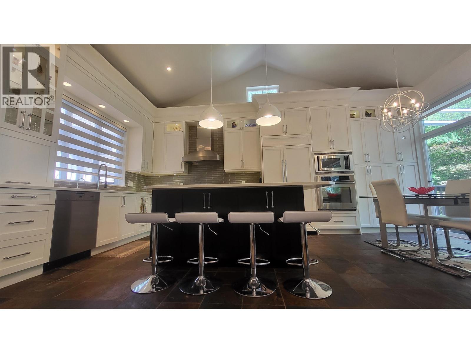 62 Ashwood Drive, Port Moody