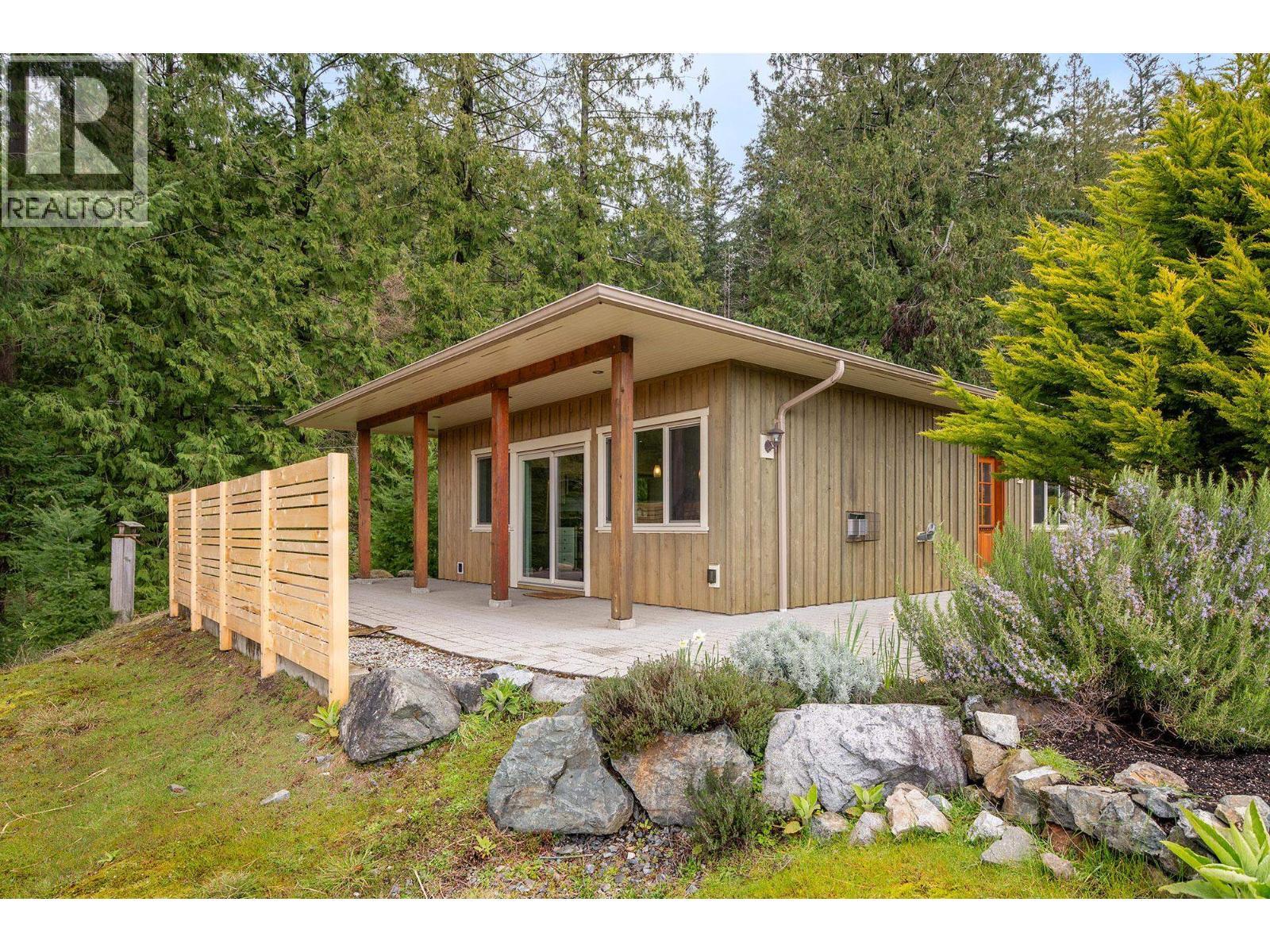 879 Seymour Bay Drive, Bowen Island