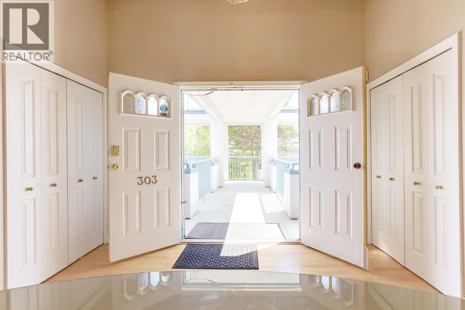 303 7500 Abercrombie Drive, Richmond