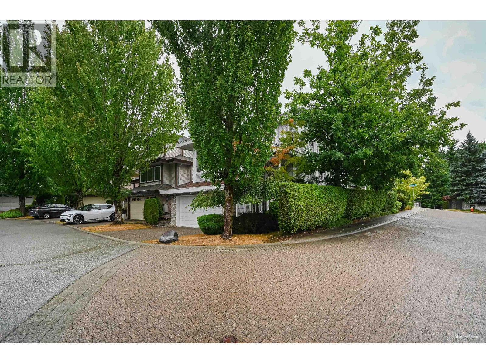 2995 Pinetree Close, Coquitlam