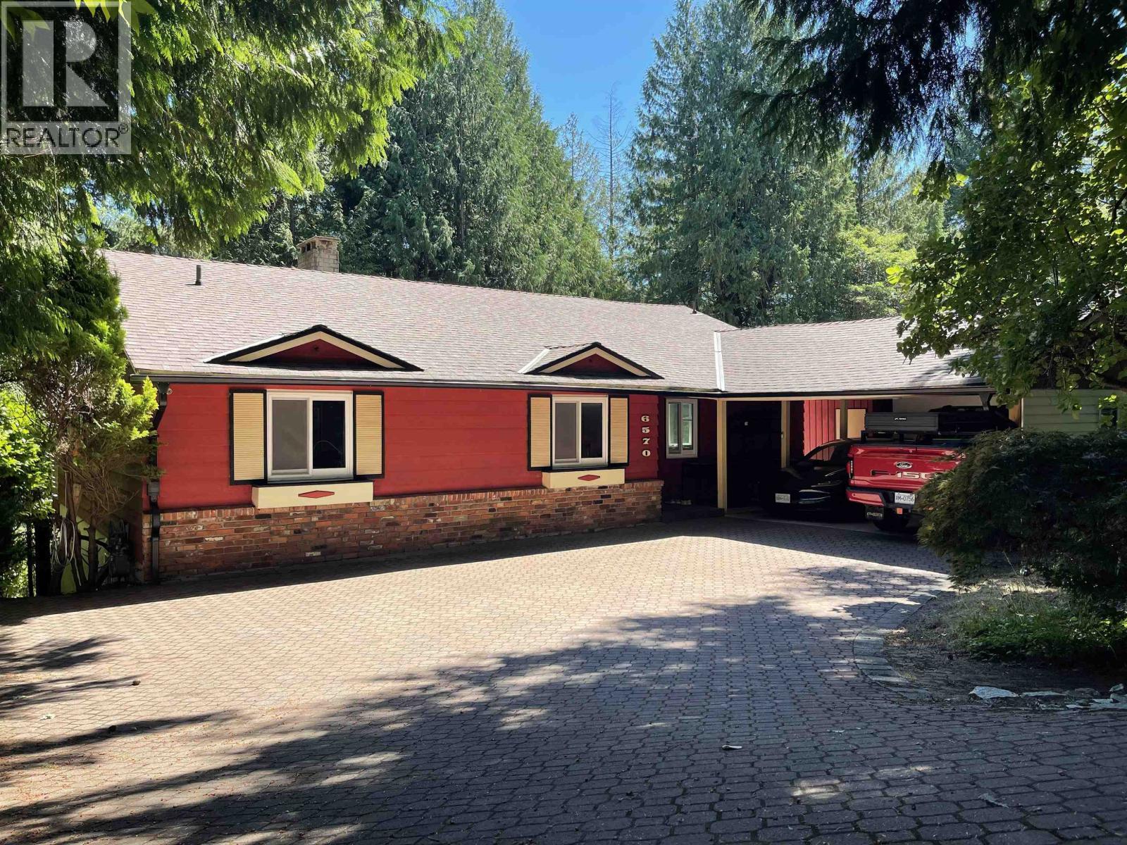 6570 Madrona Crescent, West Vancouver
