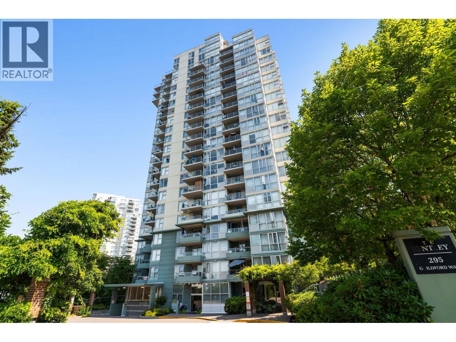 902 295 Guildford Way, Port Moody