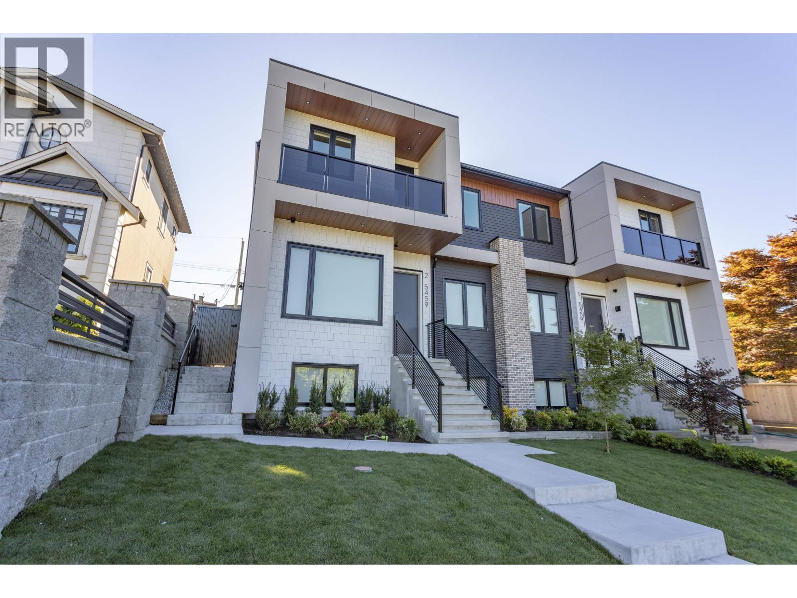 2 5459 Forglen Drive, Burnaby