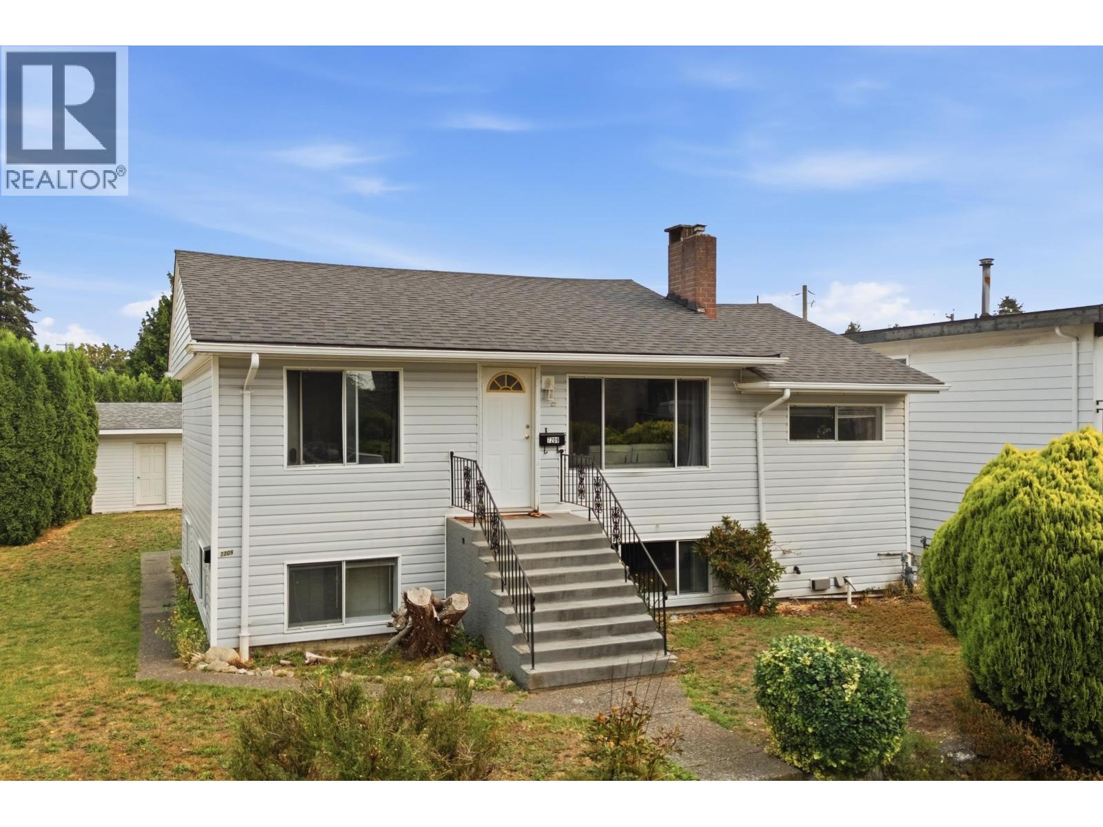 7209 Elwell Street, Burnaby