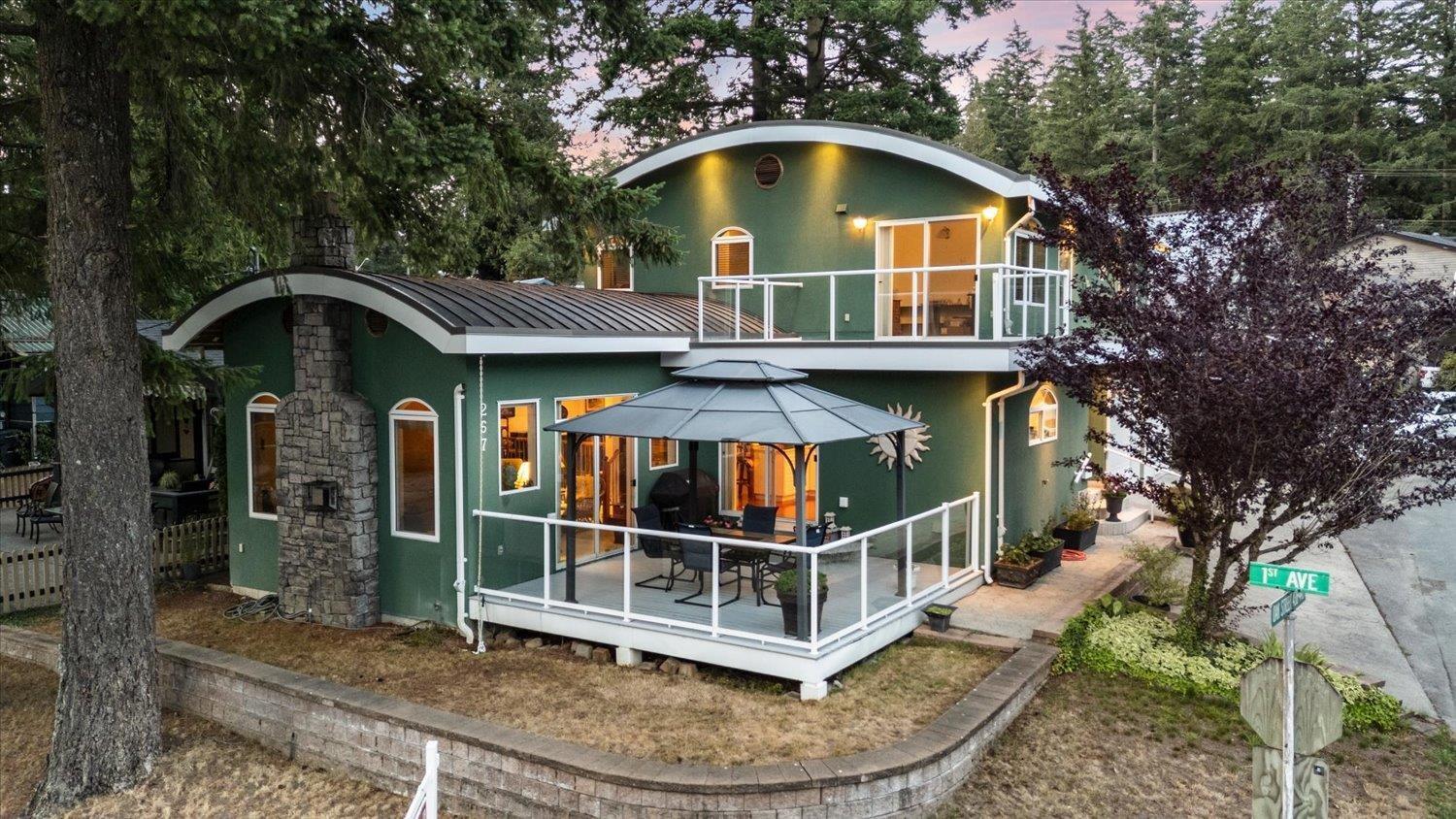 267 First Avenue, Cultus Lake