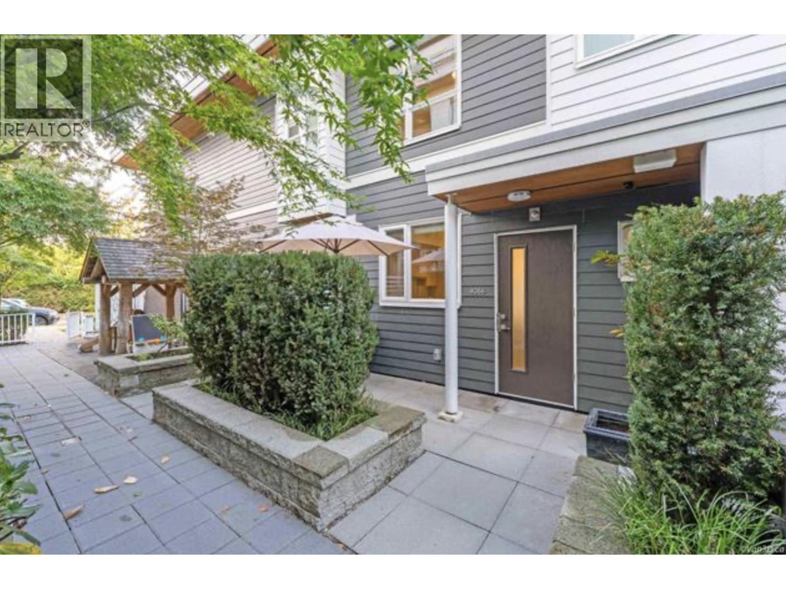 4066 Yukon Street, Vancouver