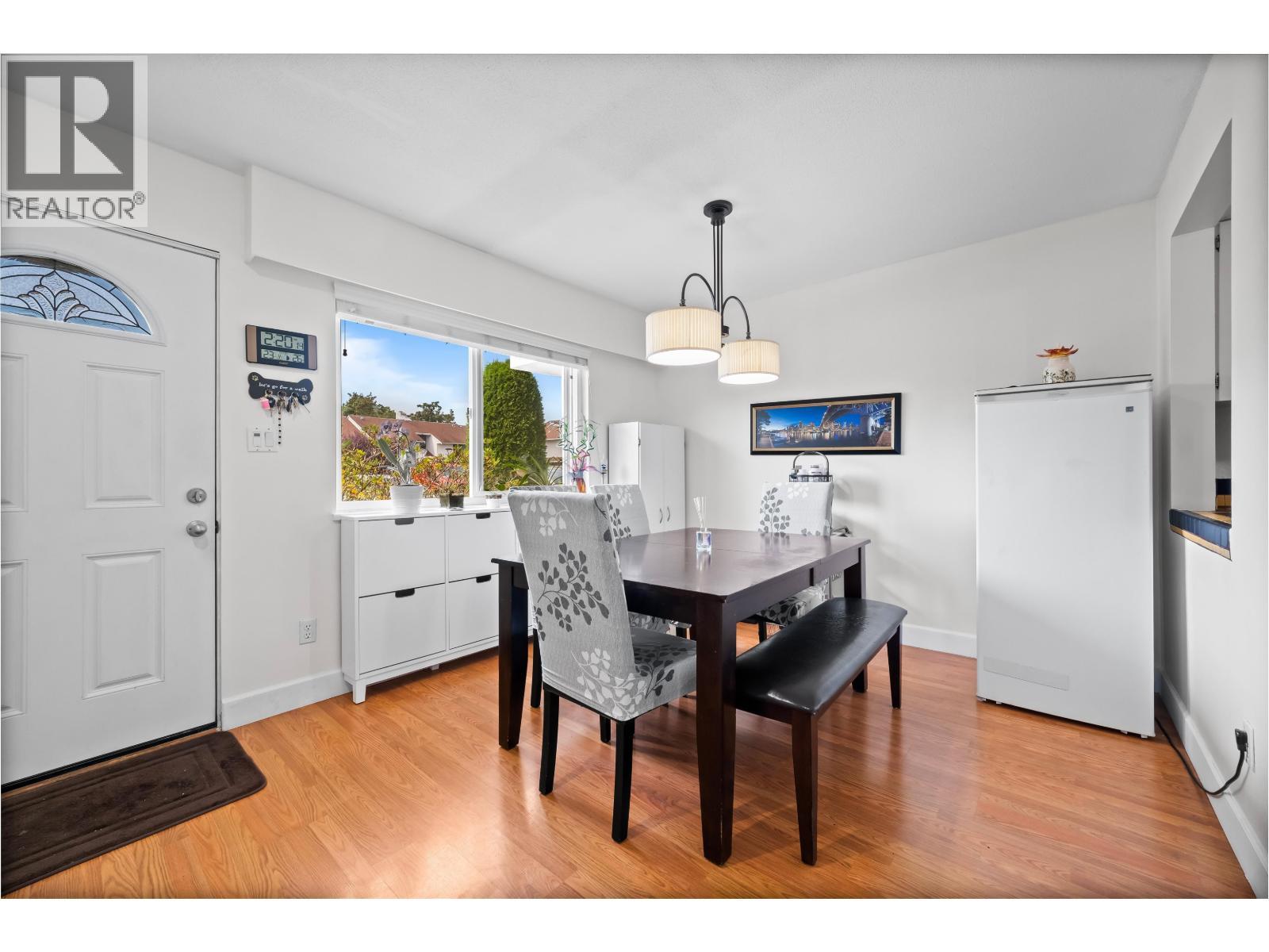 107 9700 Glenacres Drive, Richmond