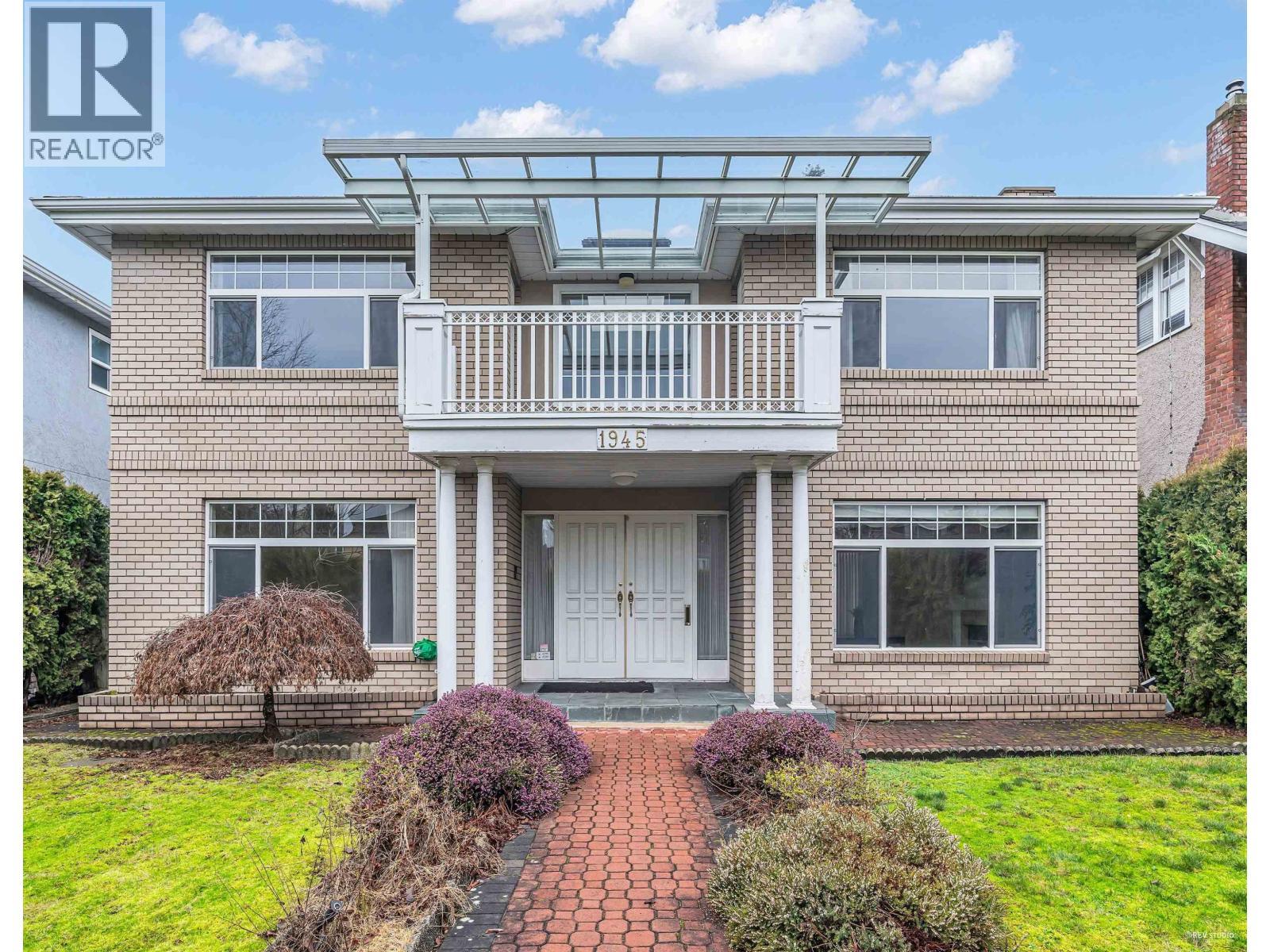 1945 W 44TH Avenue, Vancouver