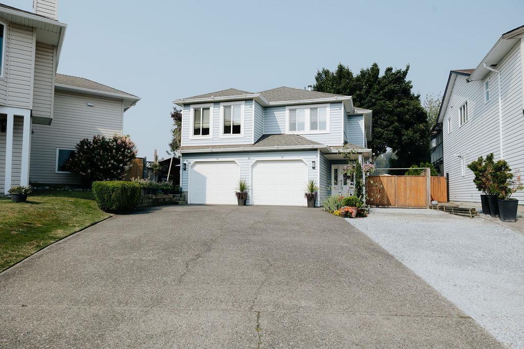 3302 274A Street, Langley