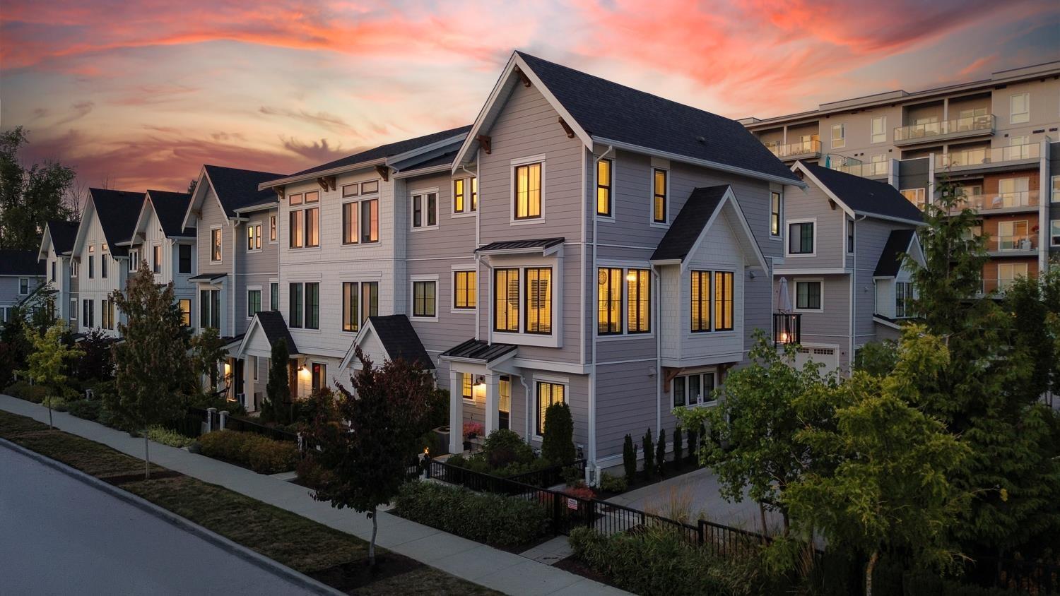 37 20189 84 Avenue, Langley
