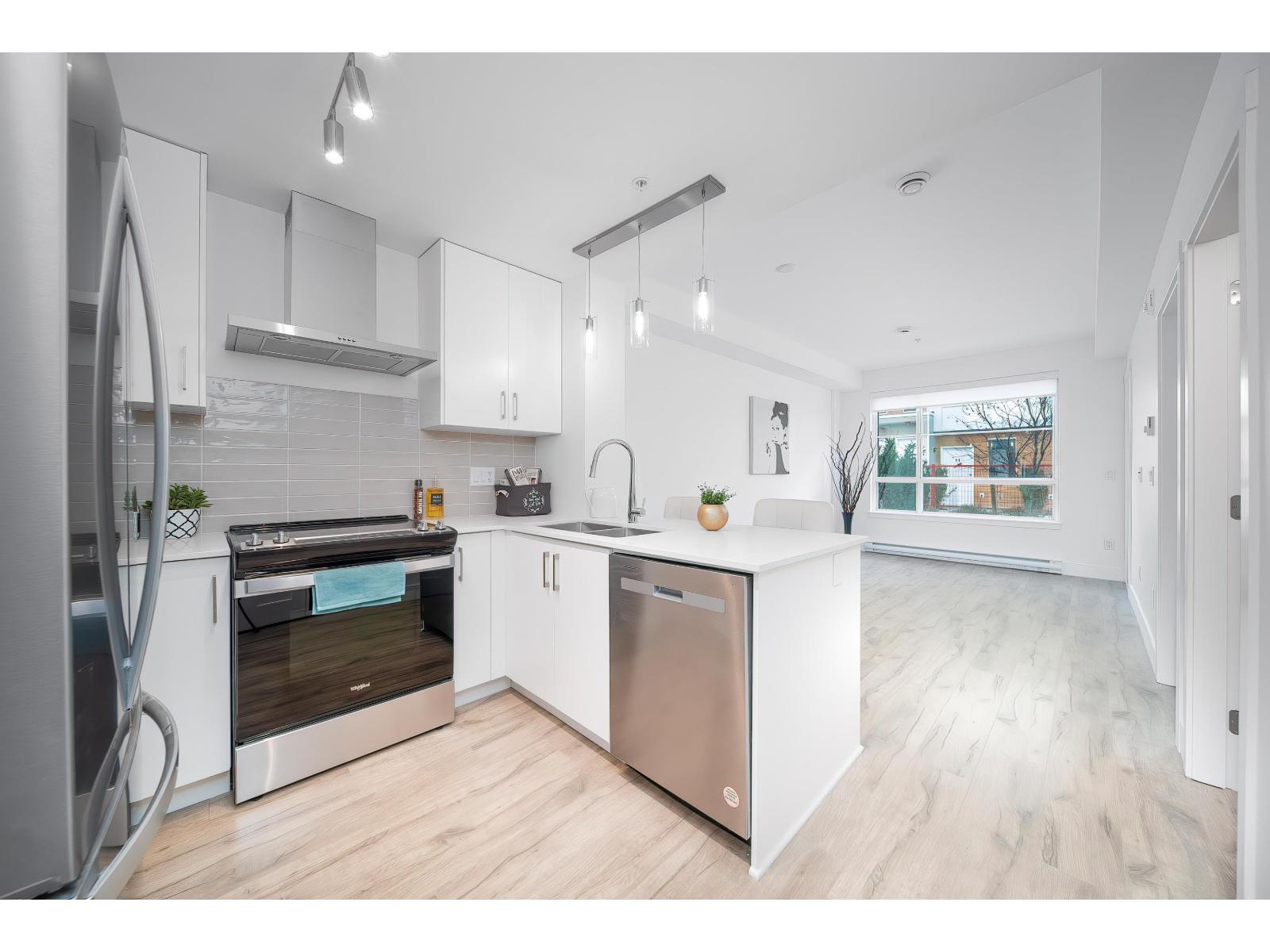 116 6338 King George Boulevard, Surrey