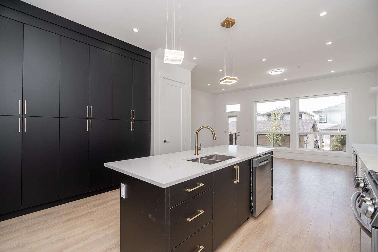 20547 74B Avenue, Langley