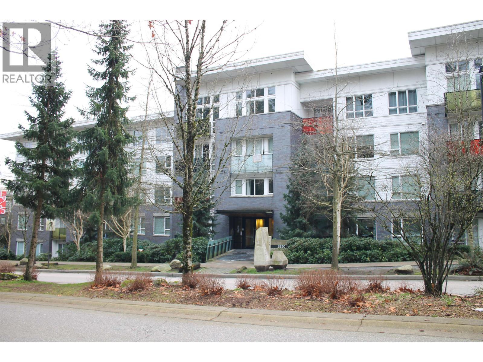 303 9250 University High Street, Burnaby