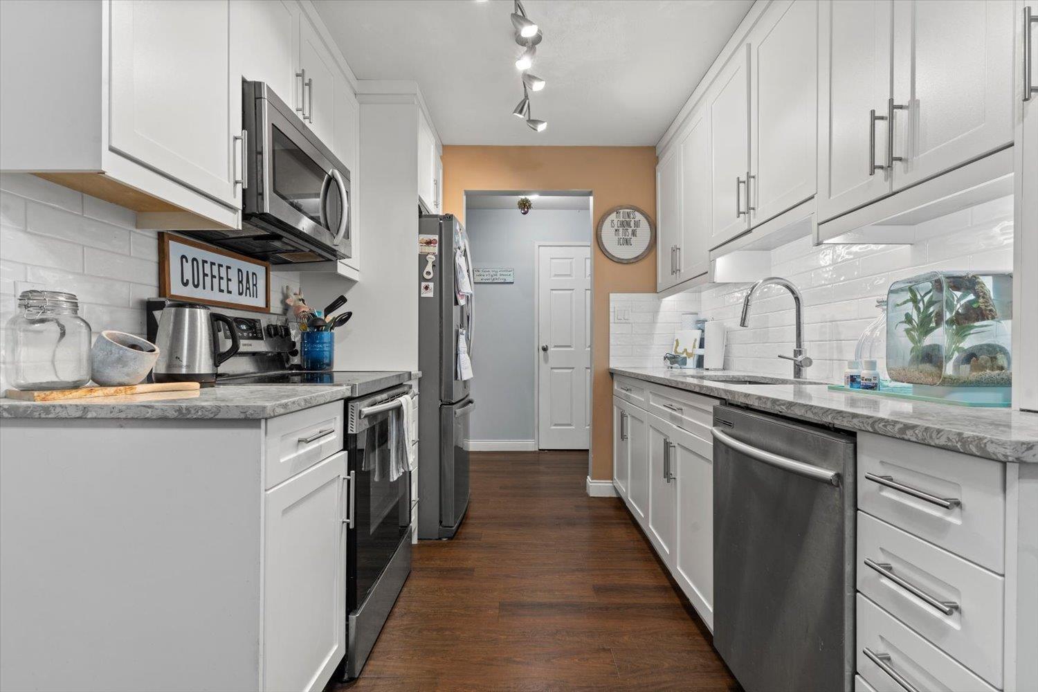103 2567 Victoria Street, Abbotsford