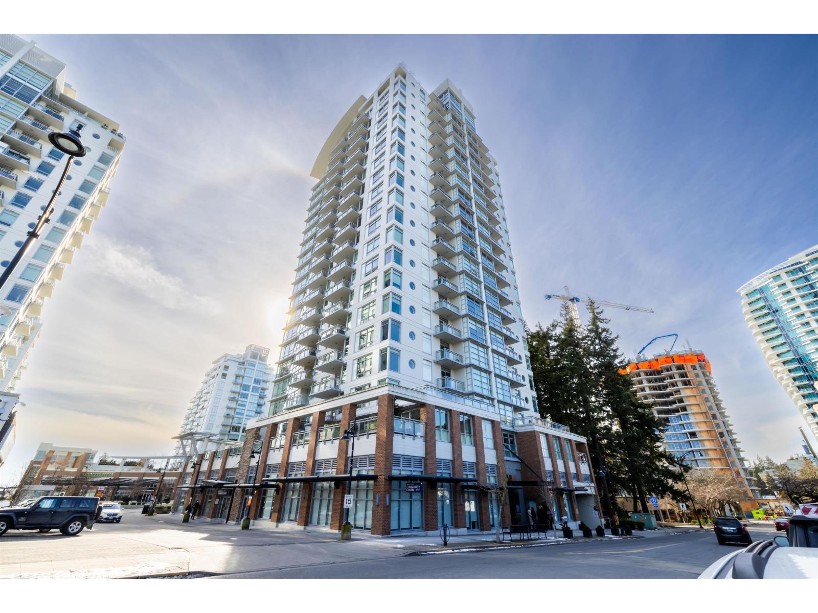 204 15152 Russell Avenue, White Rock