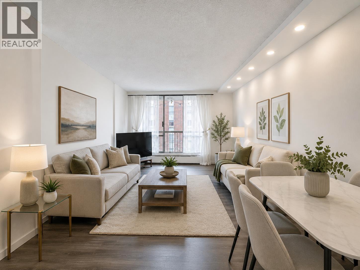 905 2016 Fullerton Avenue, North Vancouver