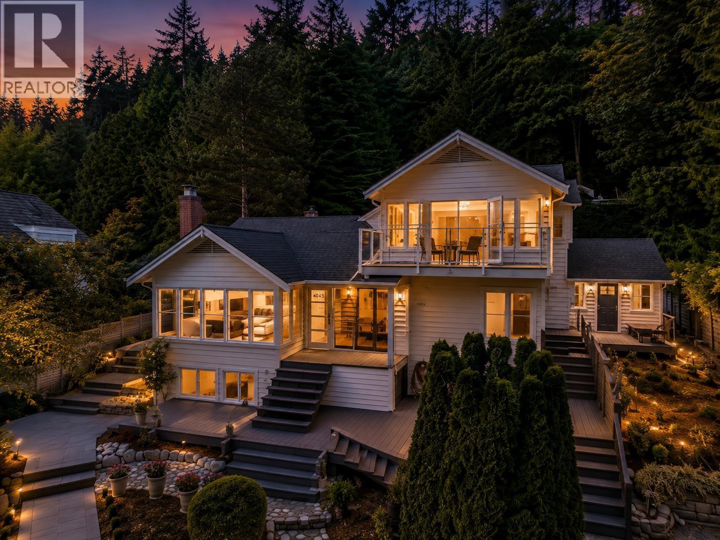 4043 Rose Crescent, West Vancouver