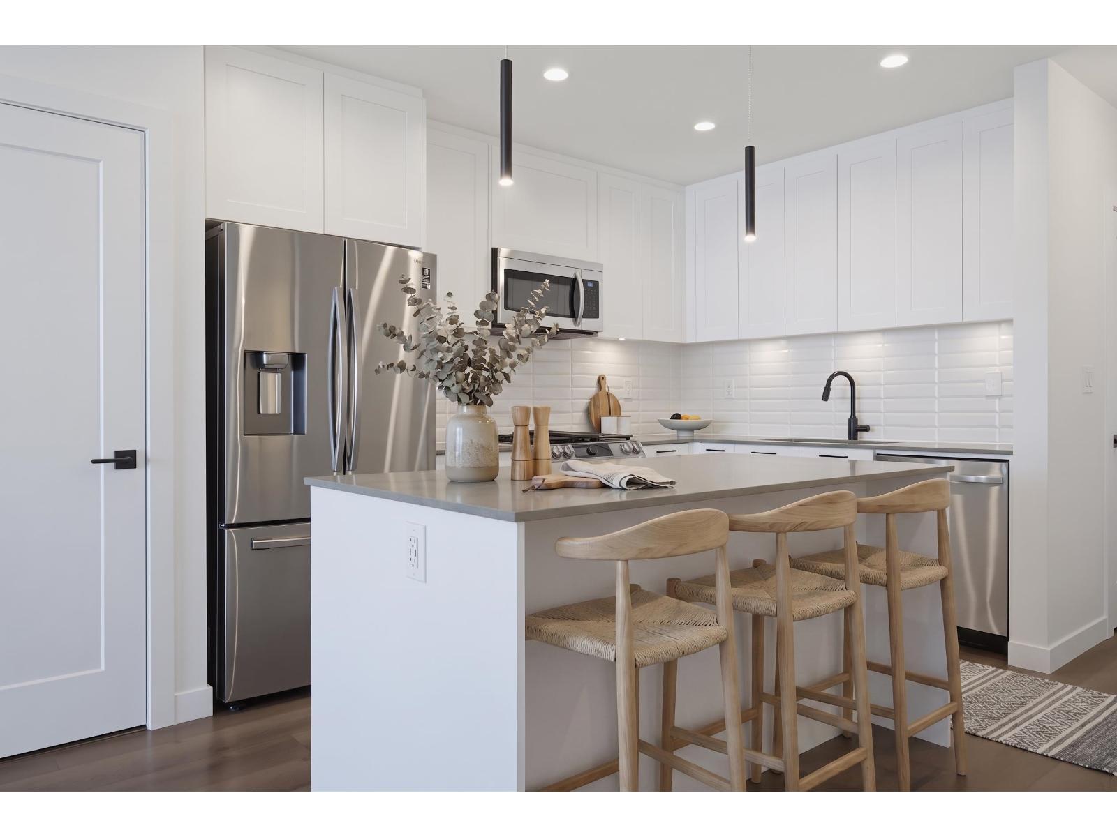 401 20052 83A Avenue, Langley