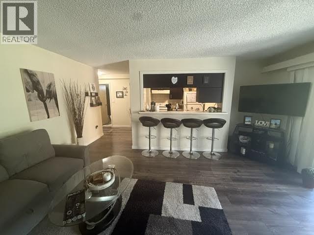 310 9867 Manchester Drive, Burnaby