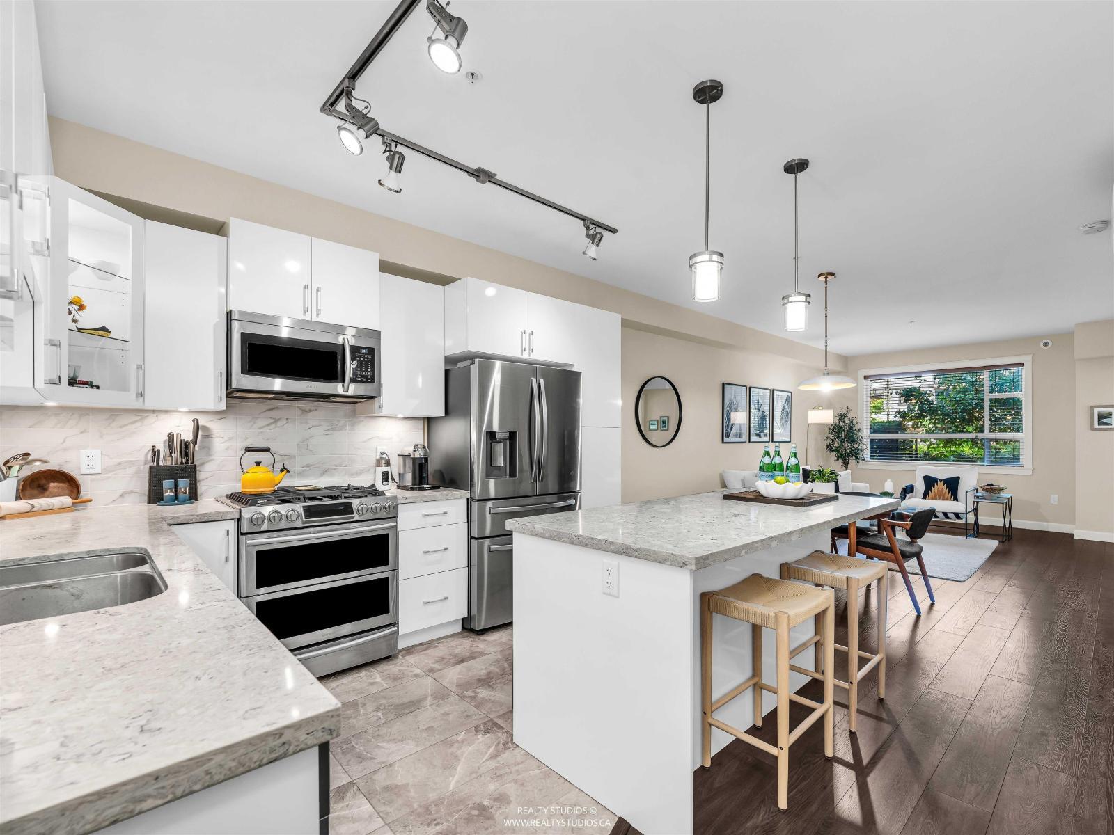 109 14588 Mcdougall Drive, White Rock