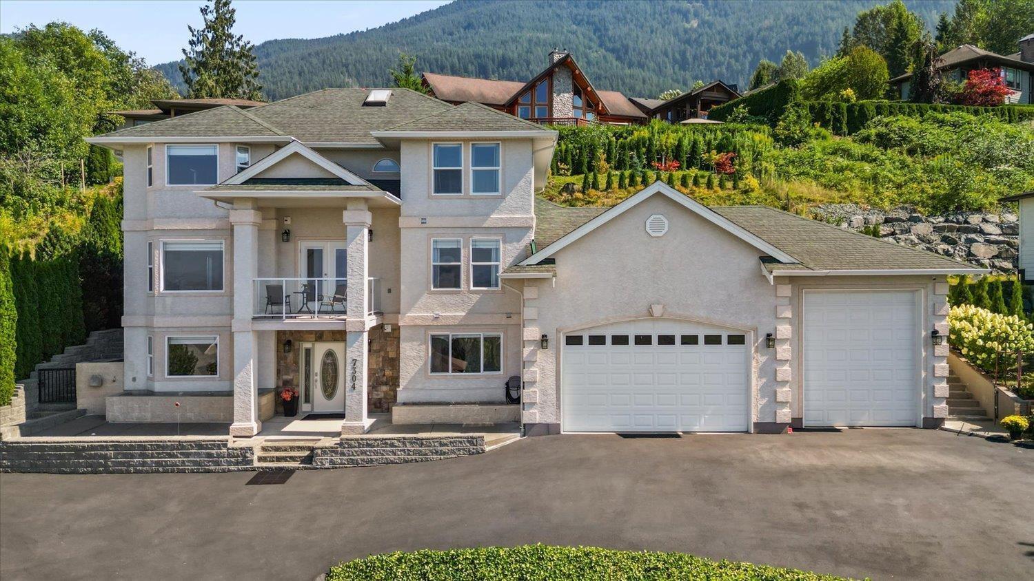 7304 Mount Thurston Drive, Chilliwack