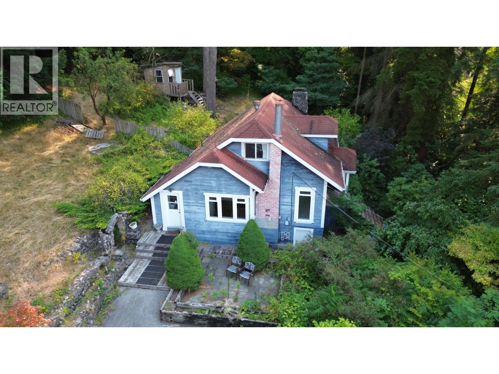 1/2 421 Campbell Road, Port Moody