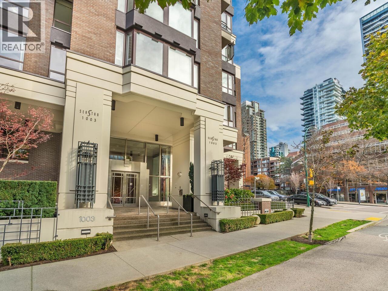 601 1003 Pacific Street, Vancouver