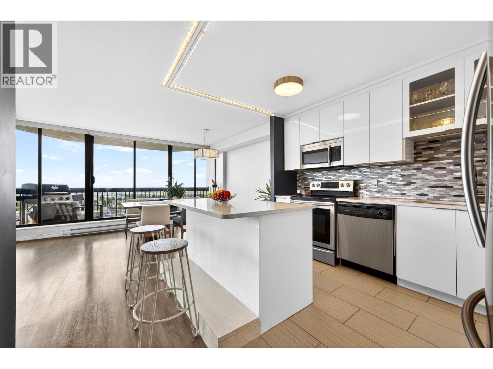 1903 6540 Burlington Avenue, Burnaby