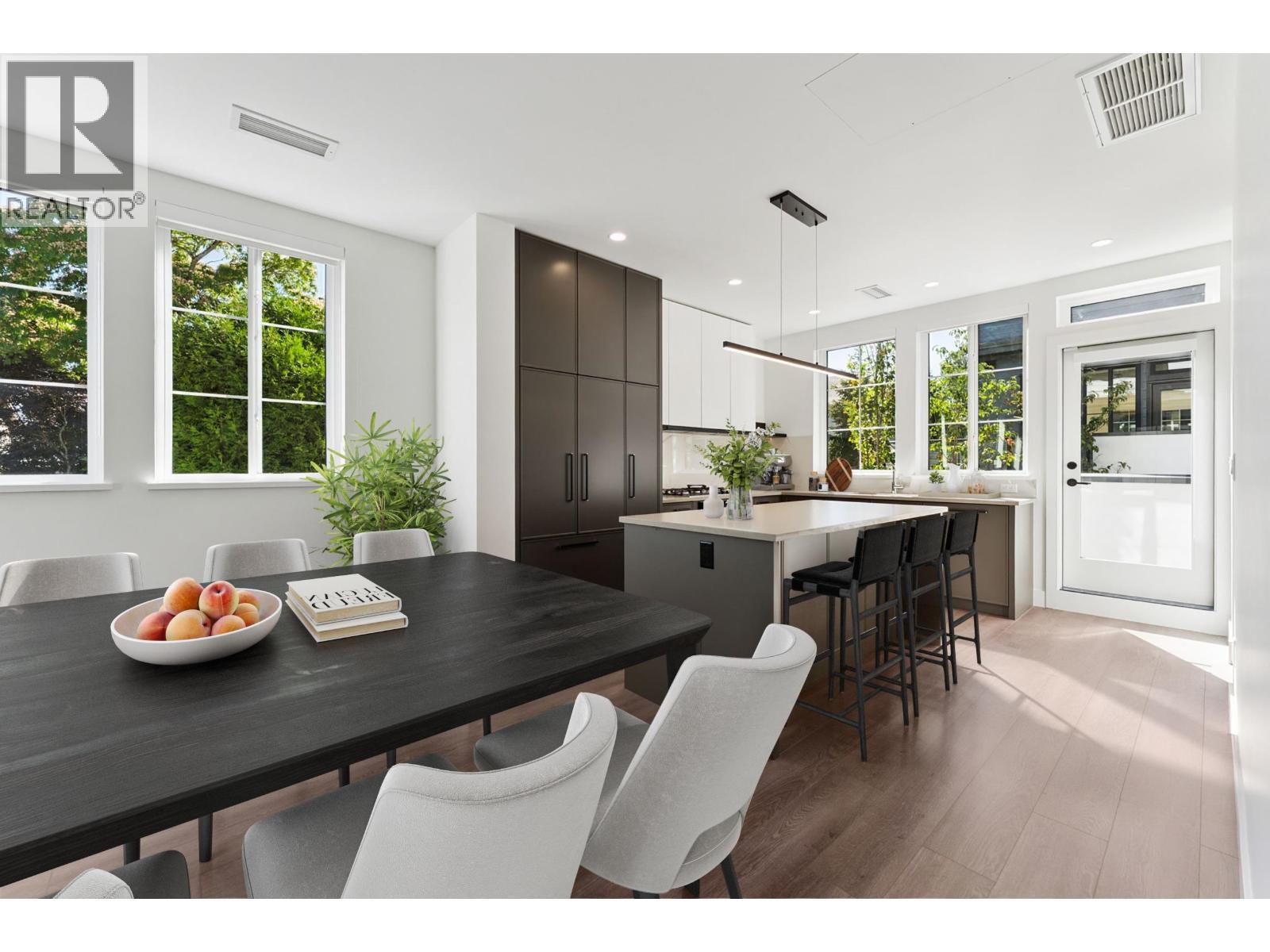 15 10188 No. 1 Road, Richmond