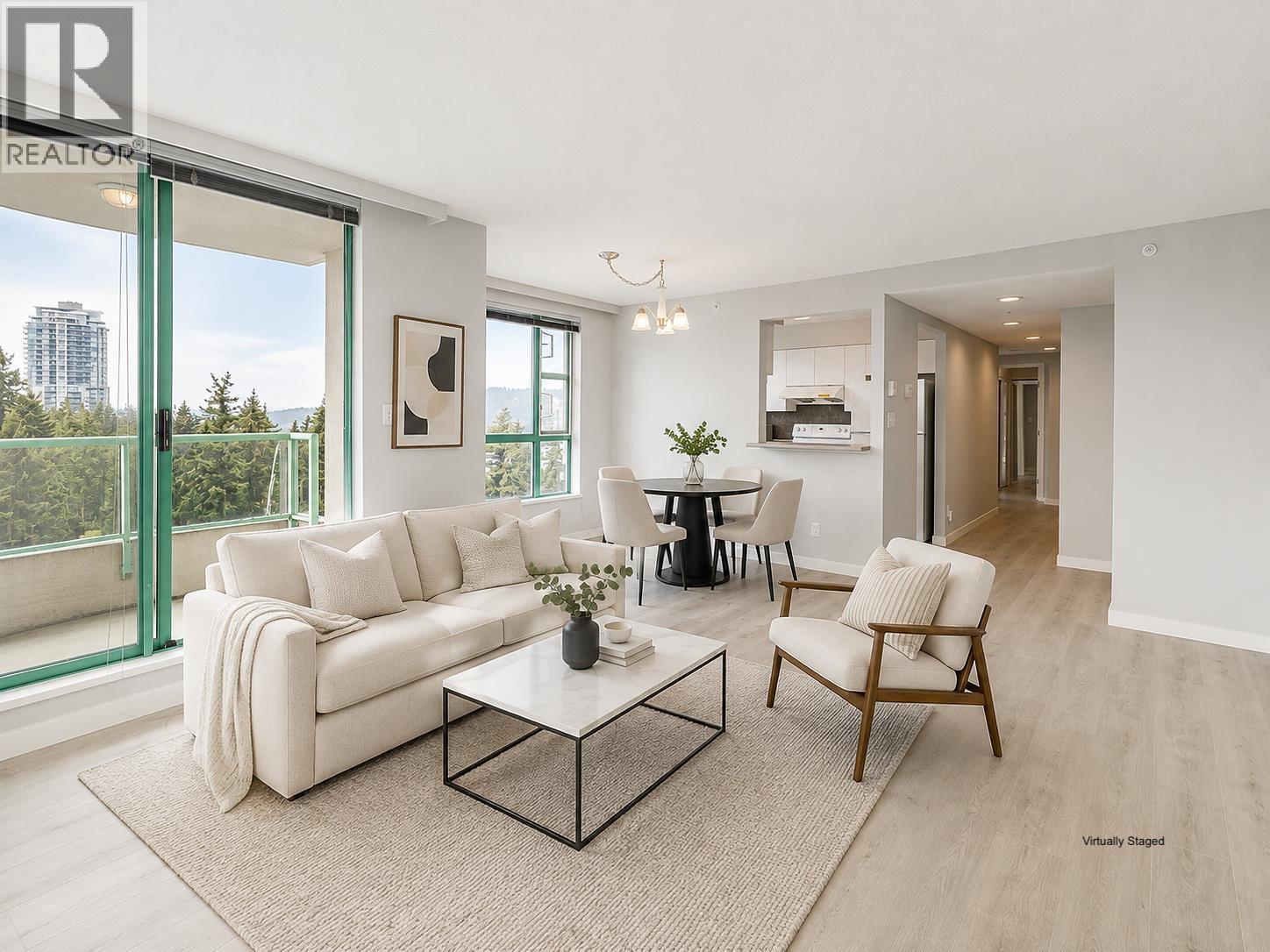 1704 3071 Glen Drive, Coquitlam