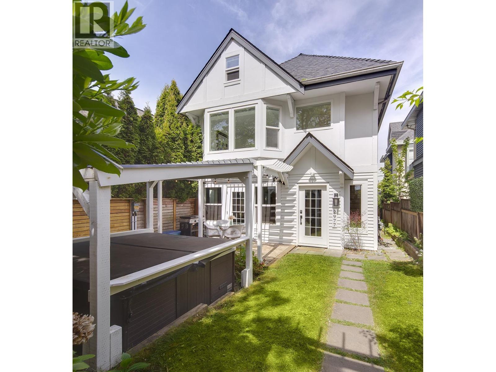 2977 W 6TH Avenue, Vancouver
