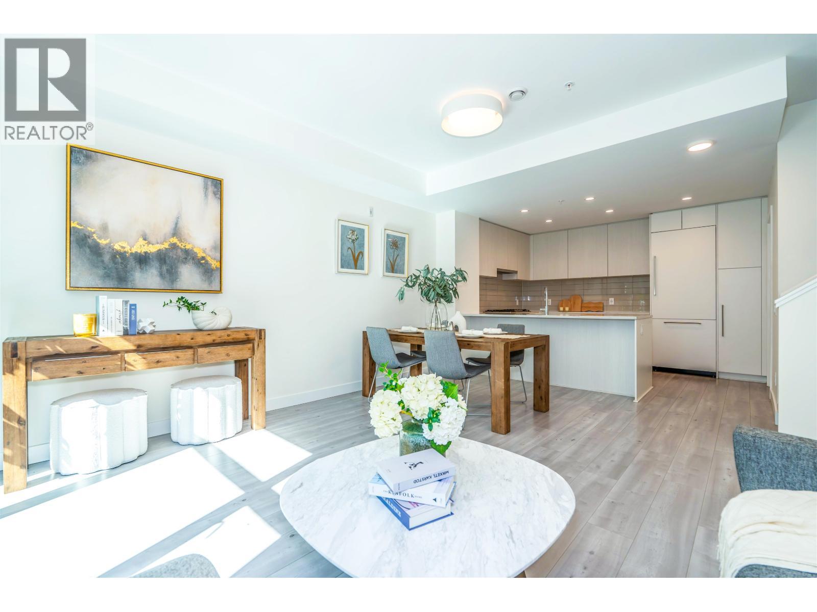 259 2035 Glenaire Drive, North Vancouver