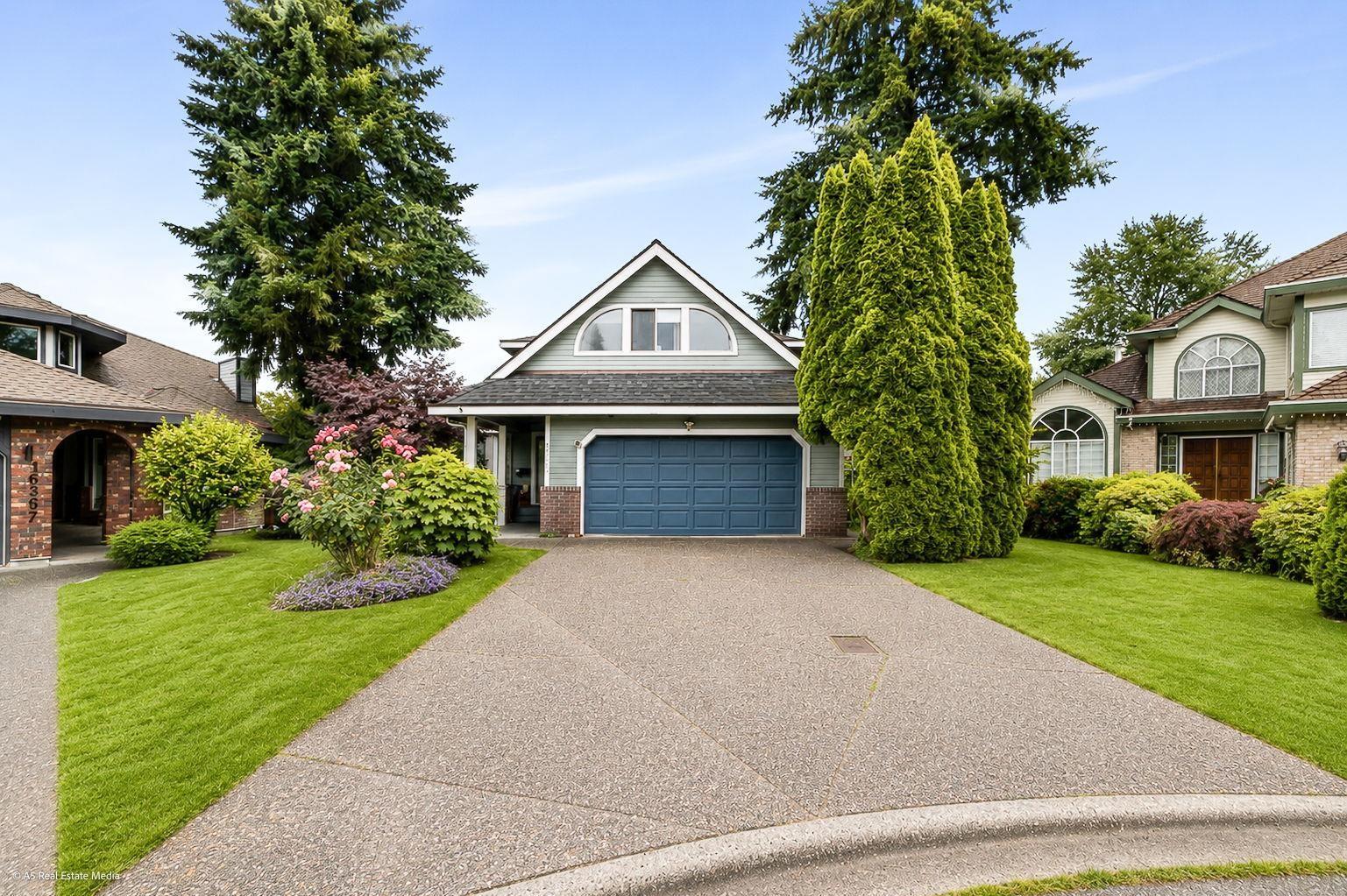 16375 Middleglen Place, Surrey