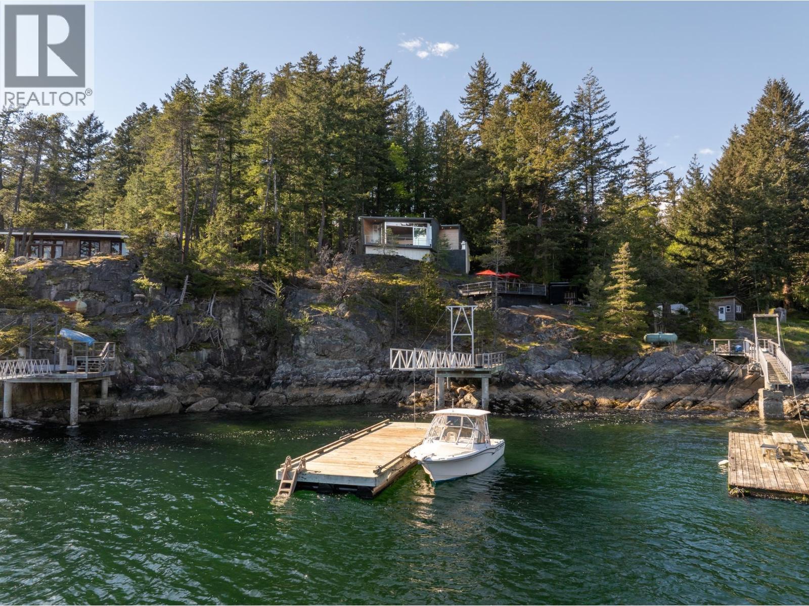 671 Bowen View Road, Gambier Island