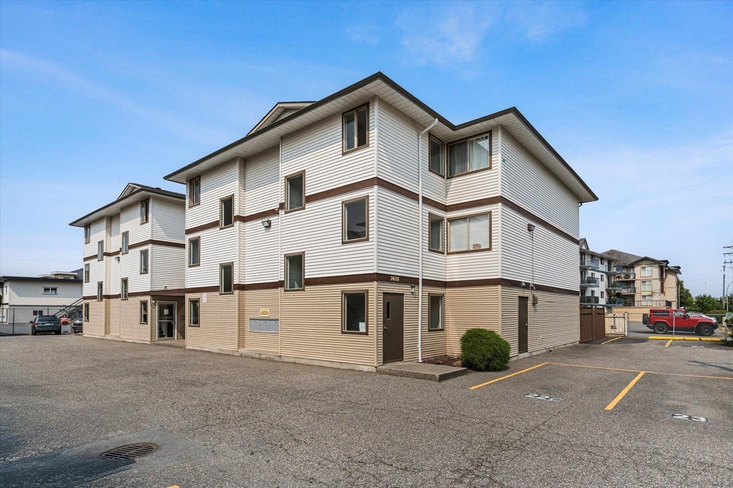 109 7435 Shaw Avenue, Chilliwack