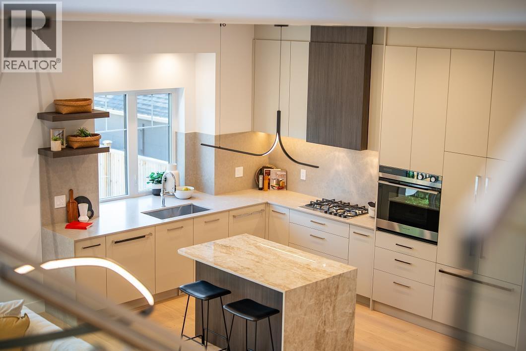 2236 E 5TH Avenue, Vancouver