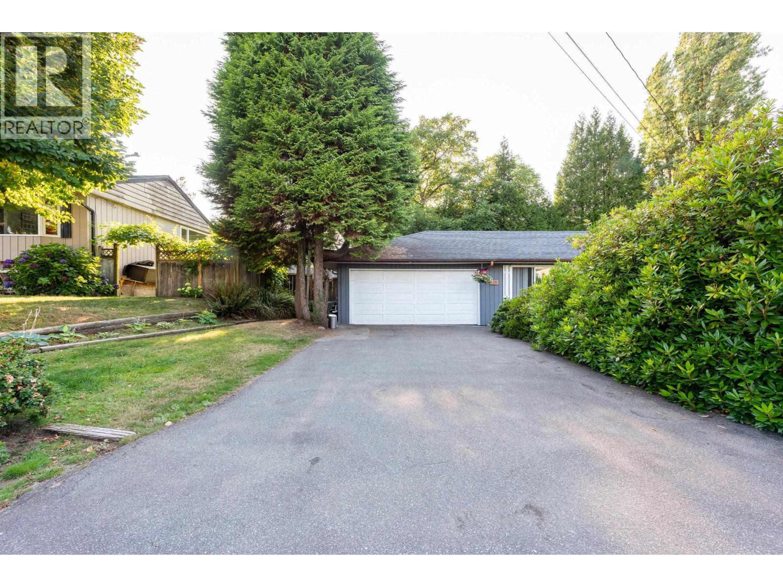 1209 Ridge Court, Coquitlam