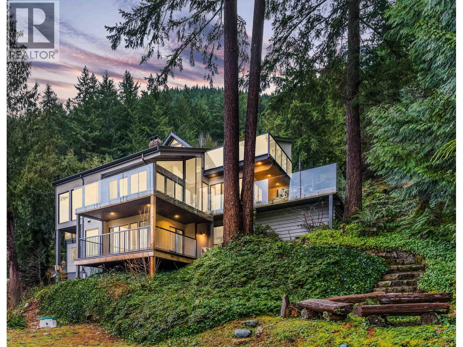 470 Timbertop Drive, Lions Bay