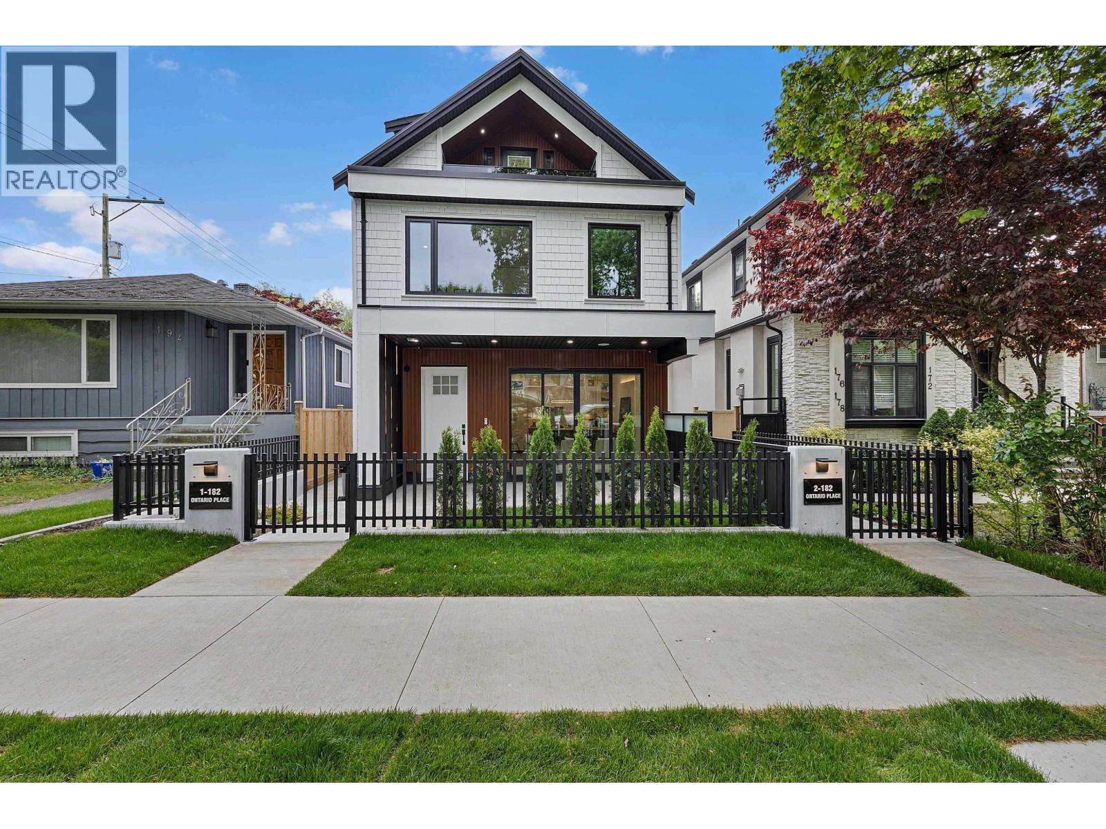 1 182 Ontario Place, Vancouver