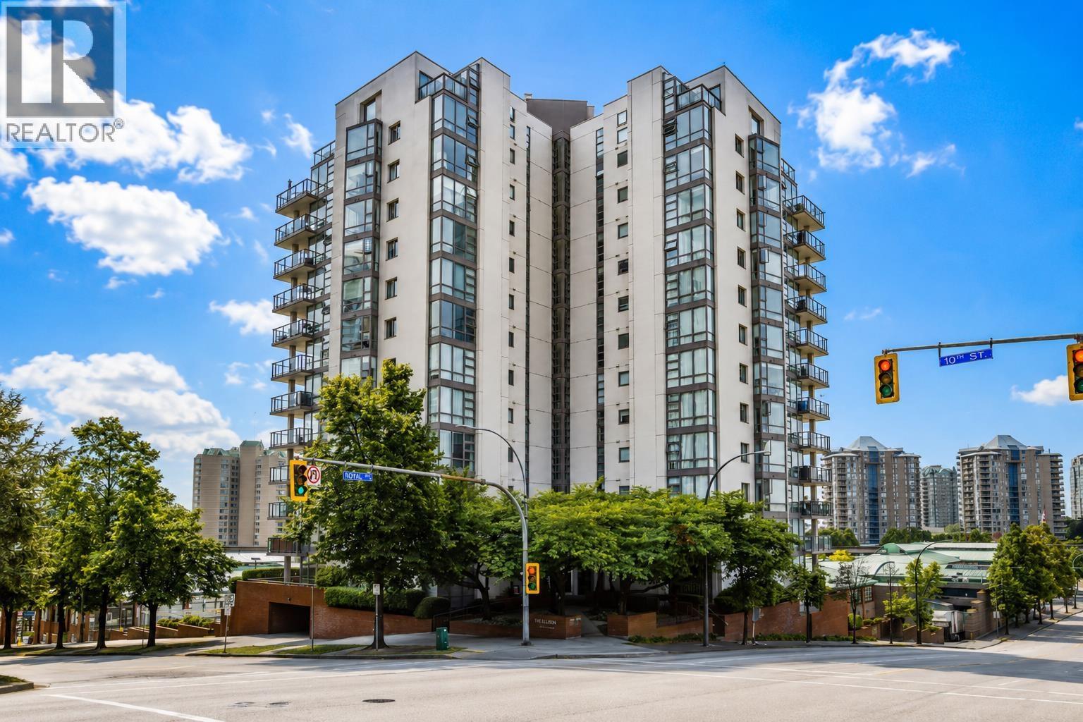 601 98 Tenth Street, New Westminster