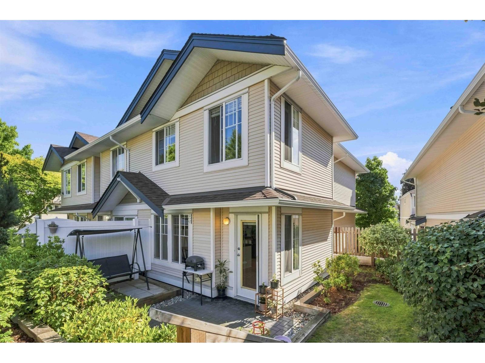 16 6533 121 Street, Surrey