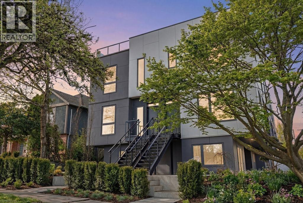 692 W 29TH Avenue, Vancouver