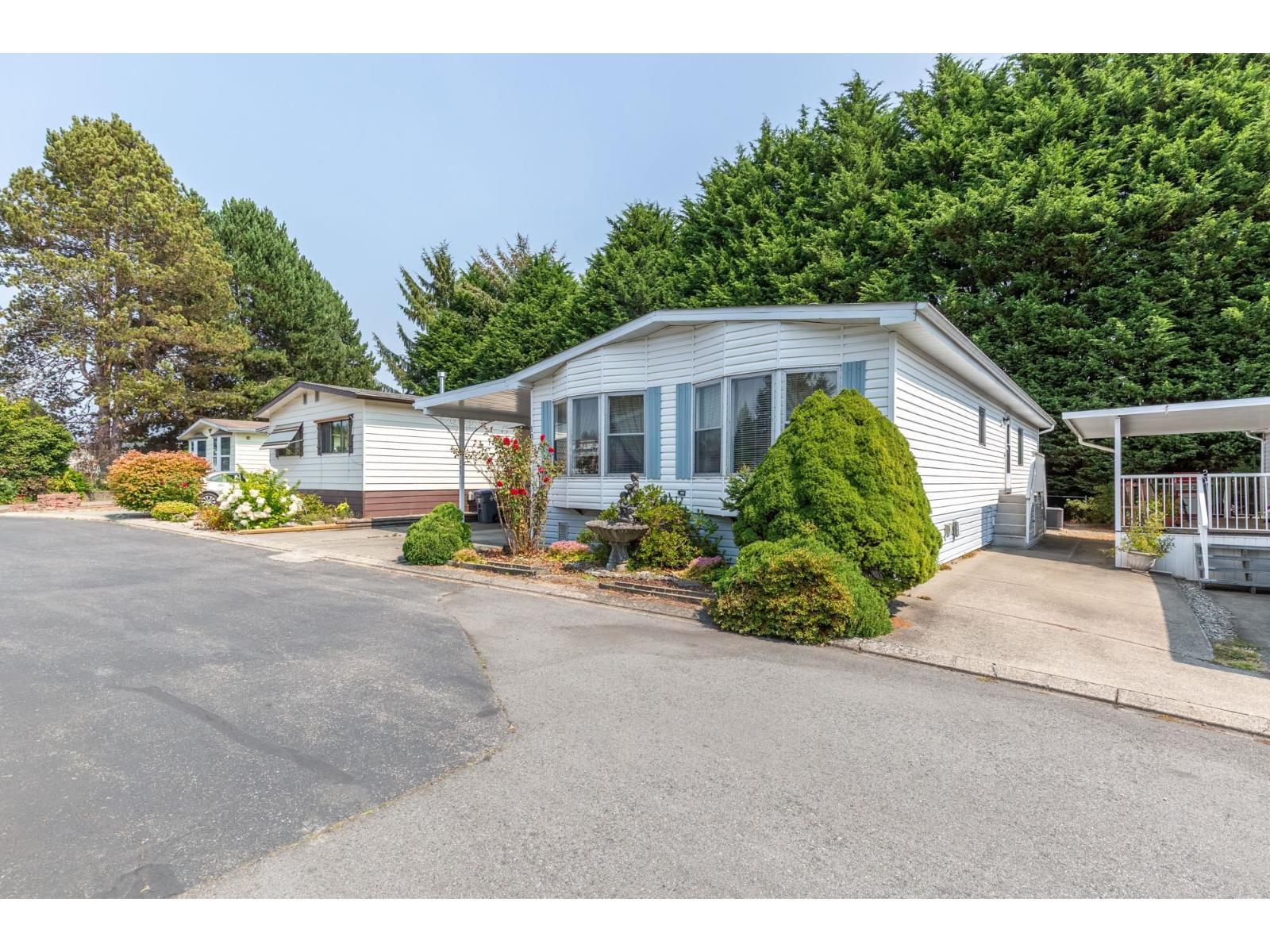 103 2062 King George Boulevard, Surrey