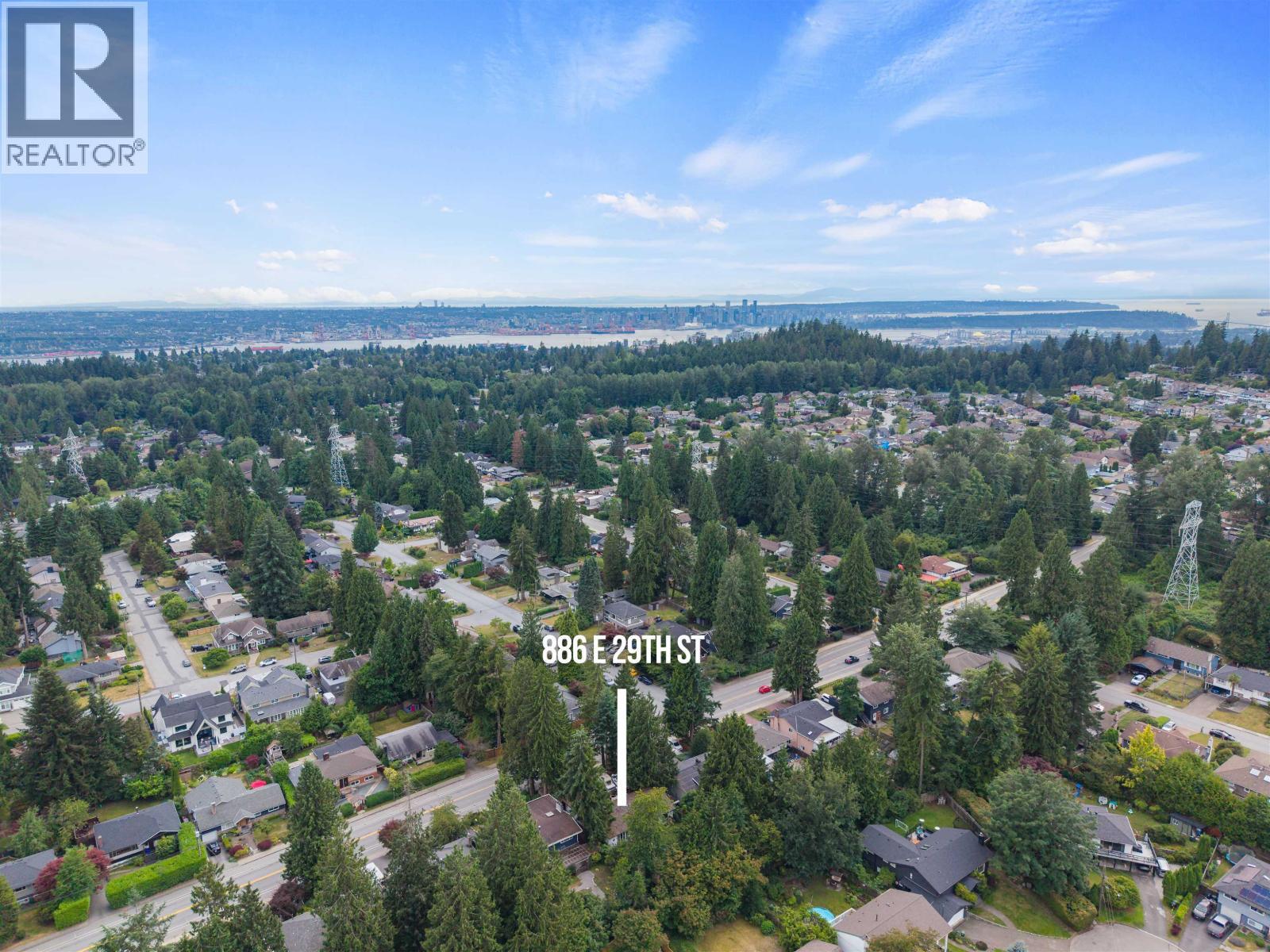 886 E 29TH Street, North Vancouver