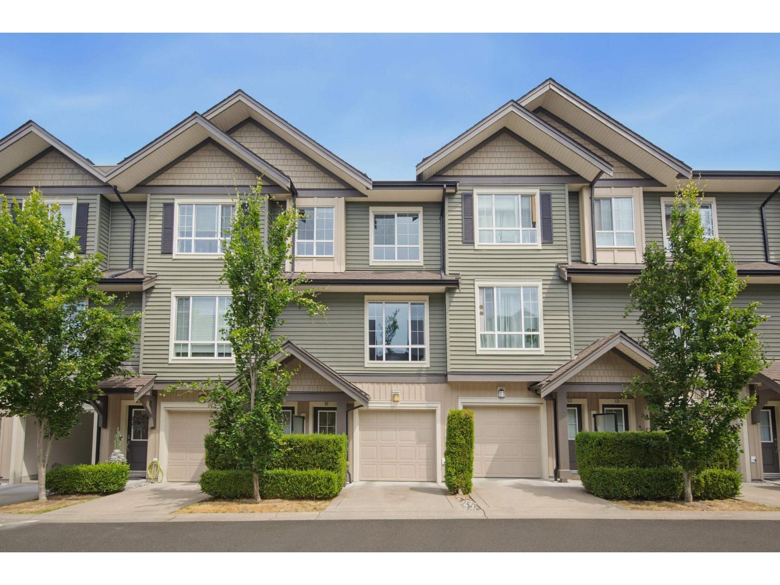 51 4967 220 Street, Langley