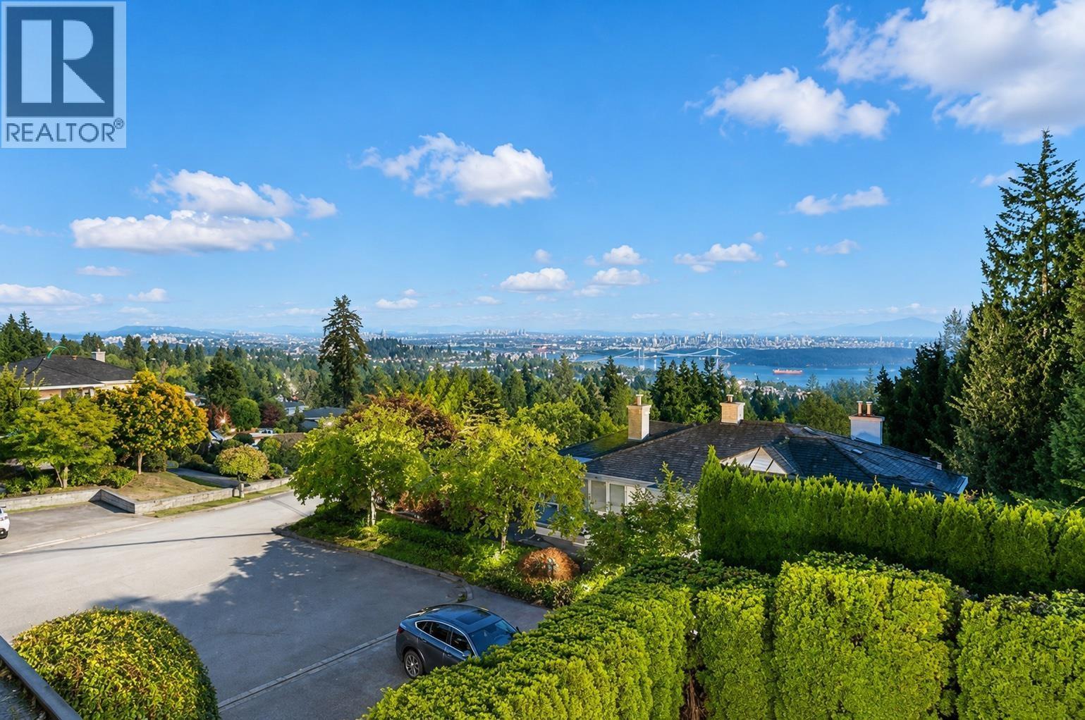 1595 Tyrol Court, West Vancouver